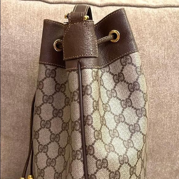 Bucket - Picture 2 of 7